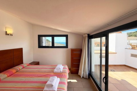 Apartamento en venta en Tamariu, Gerona, España 3 dormitorios, No. 140936 - foto 9