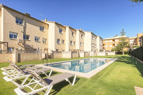 Kamienica w Palamos, Girona, Hiszpania 4 sypialnie, nr 140939 – zdjęcie 1