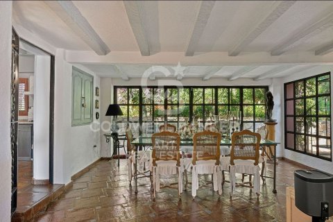 Villa till salu i Marbella, Malaga, Spanien 5 sovrum, 370 kvm. Nr. 158061 - foto 4