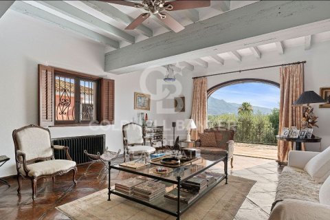 Huvila myytävänä Marbella, Malaga, Espanja, 5 makuuhuonetta, 370 m2 No. 158061 - kuva 2