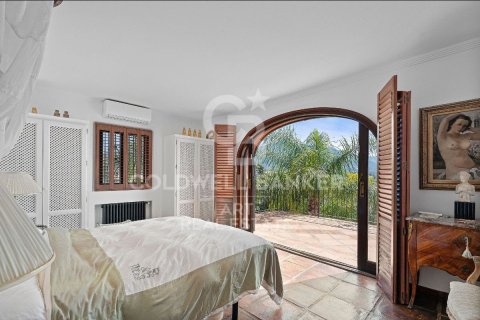 Huvila myytävänä Marbella, Malaga, Espanja, 5 makuuhuonetta, 370 m2 No. 158061 - kuva 5