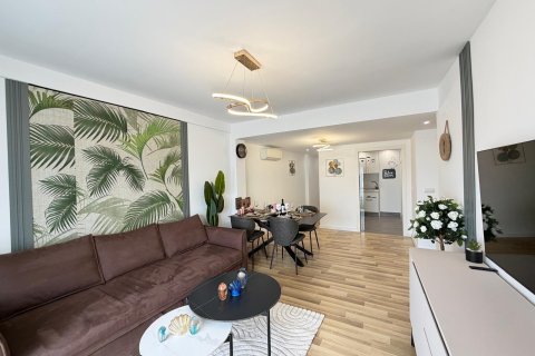 Apartment in Torrevieja, Alicante, Spain 3 bedrooms, 98 sq.m. No. 165949