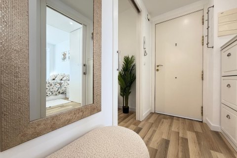 Apartamento en venta en Torrevieja, Alicante, España 3 dormitorios, 98 m2 No. 165949 - foto 3