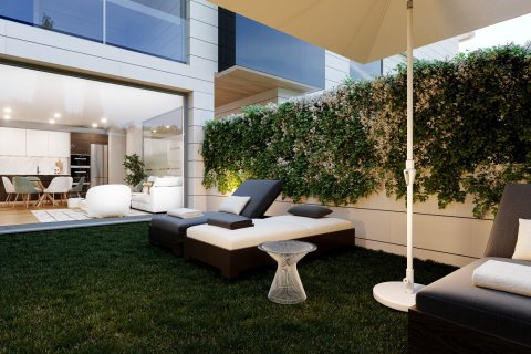 Apartment for sale in Madrid, Spain 1 bedroom, 89 sq.m. No. 165952 - photo 10