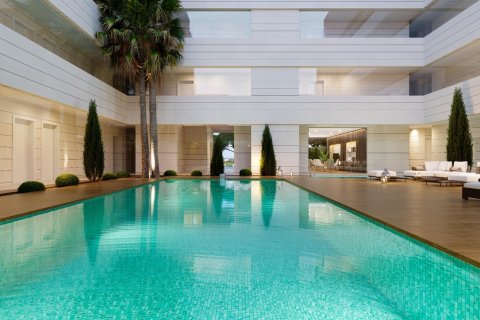 Apartment for sale in Madrid, Spain 1 bedroom, 89 sq.m. No. 165952 - photo 12