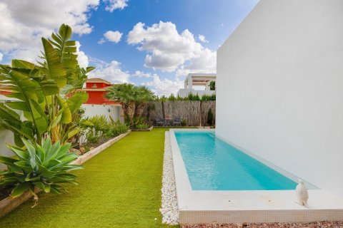 House for sale in La Zenia, Alicante, Spain 2 bedrooms, 93 sq.m. No. 165951 - photo 4