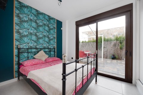 House for sale in La Zenia, Alicante, Spain 2 bedrooms, 93 sq.m. No. 165951 - photo 16