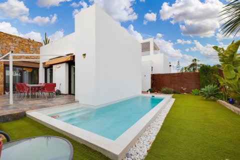 House for sale in La Zenia, Alicante, Spain 2 bedrooms, 93 sq.m. No. 165951 - photo 2