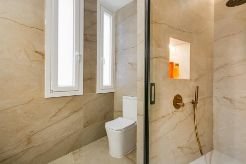 Продажа квартиры в Мадрид, Испания 2 спальни, 147м2 №165955 - фото 29