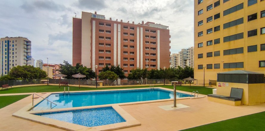 Apartment in Villajoyosa, Alicante, Spain 2 bedrooms, 83 sq.m. No. 165954