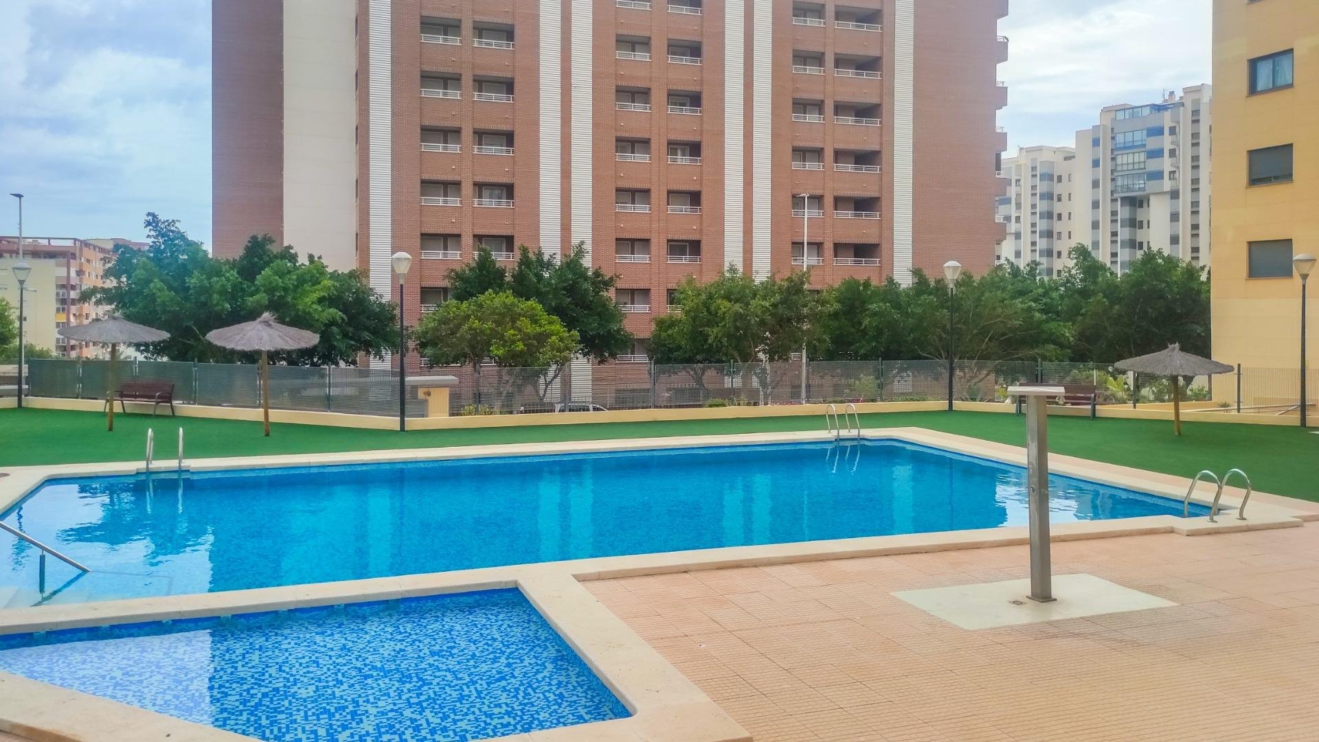 Huoneisto Villajoyosa, Alicante, Espanja 2 makuuhuonetta, 83 m2 No. 165954
