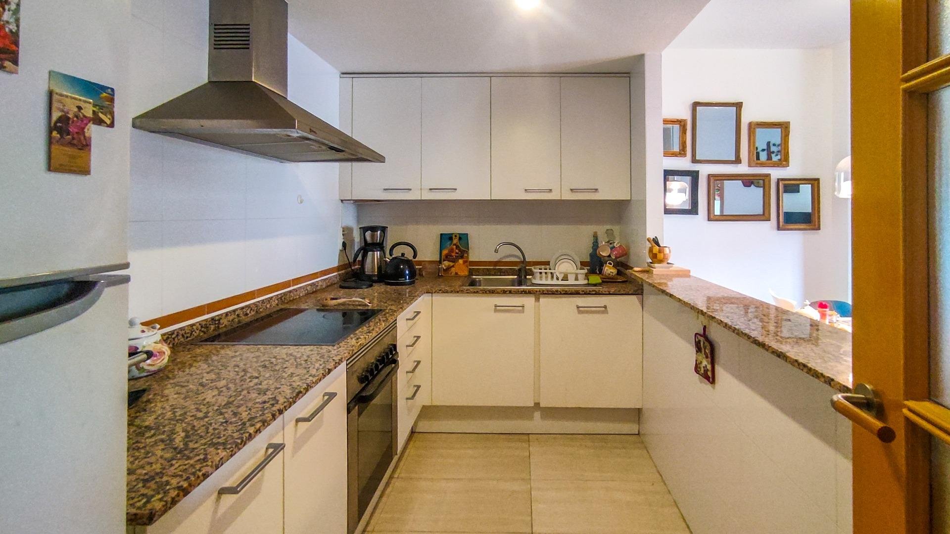 Huoneisto Villajoyosa, Alicante, Espanja 2 makuuhuonetta, 83 m2 No. 165954