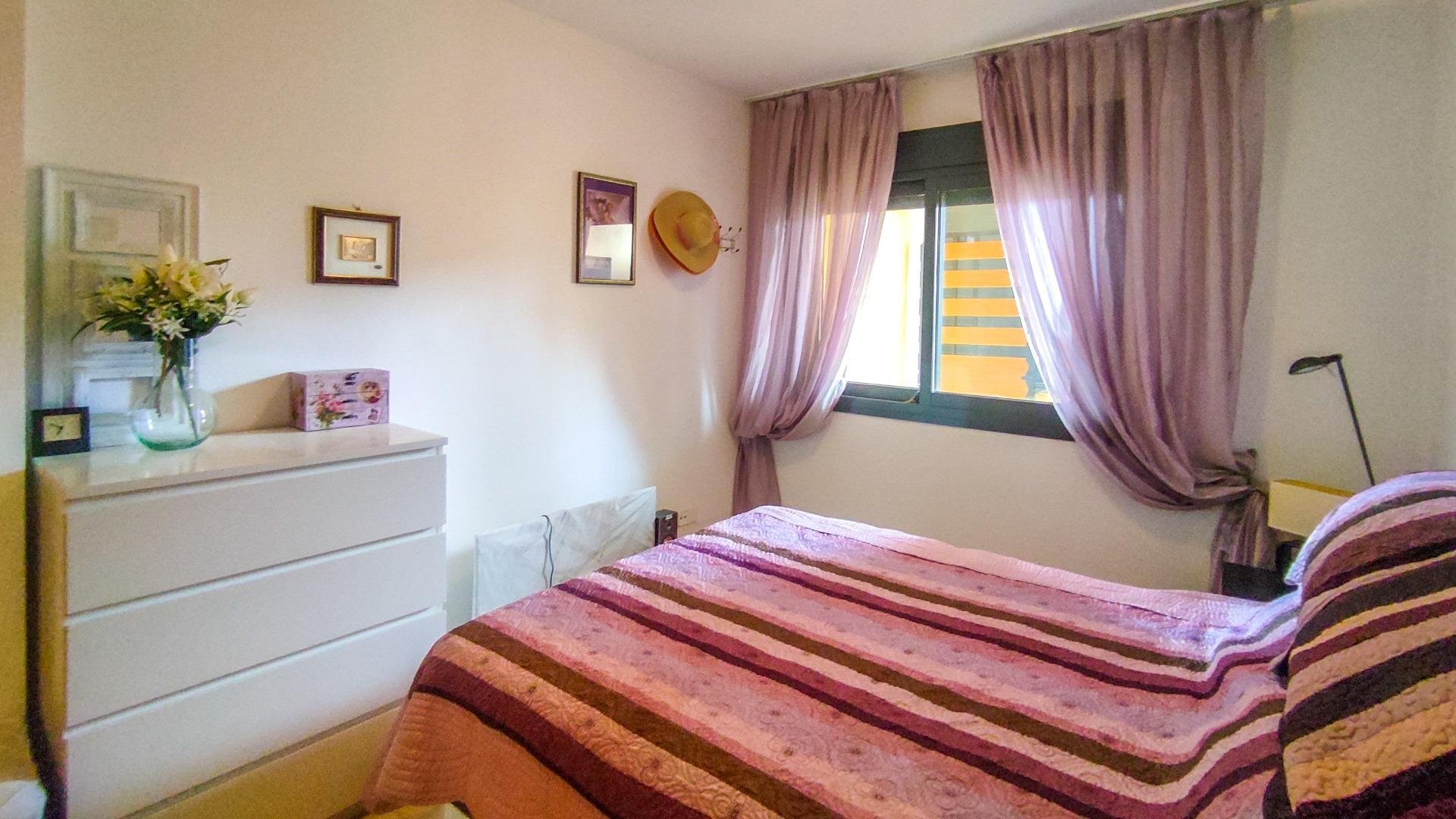Huoneisto Villajoyosa, Alicante, Espanja 2 makuuhuonetta, 83 m2 No. 165954