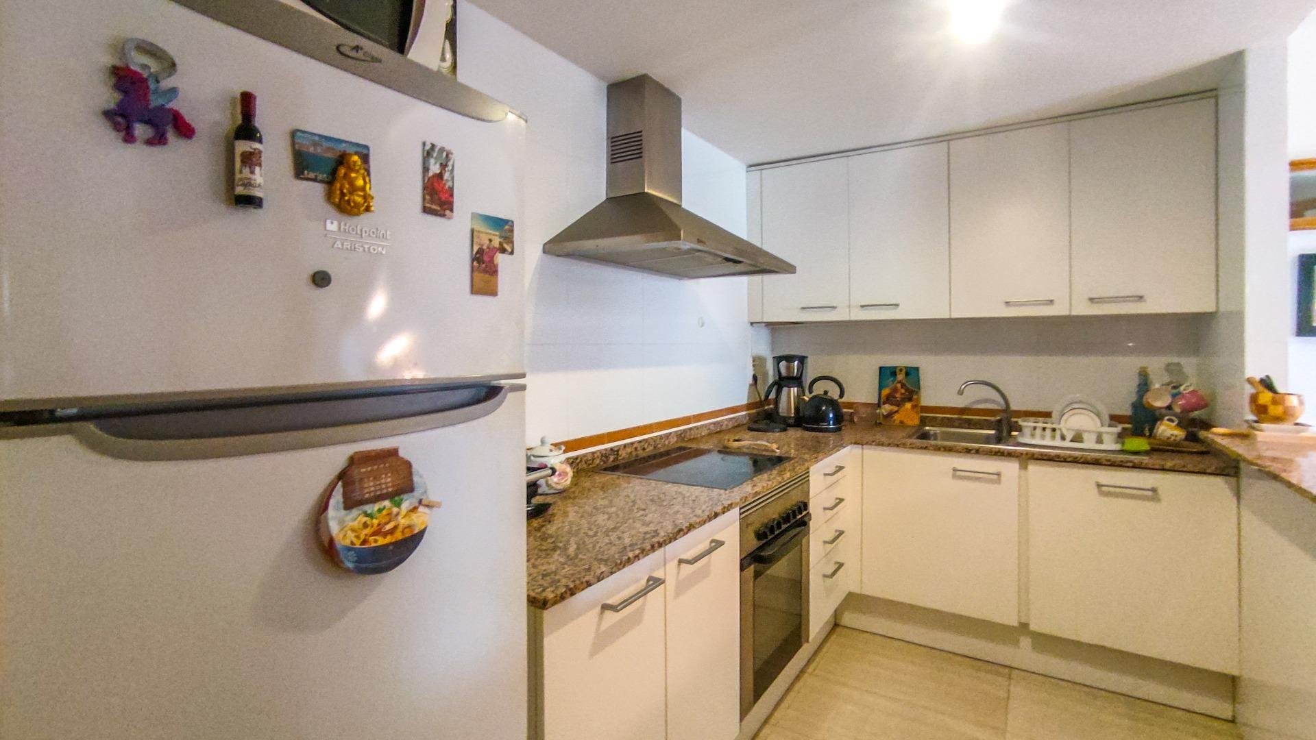Huoneisto Villajoyosa, Alicante, Espanja 2 makuuhuonetta, 83 m2 No. 165954