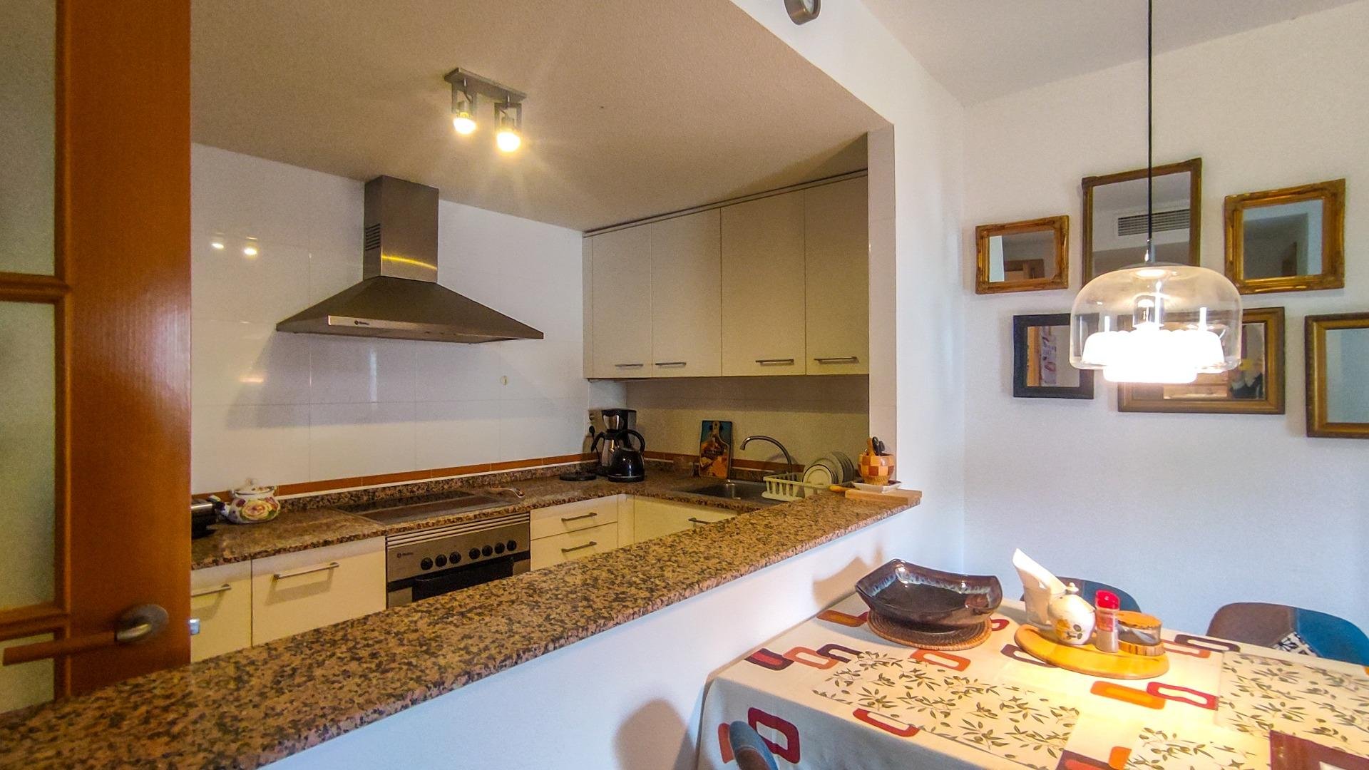 Huoneisto Villajoyosa, Alicante, Espanja 2 makuuhuonetta, 83 m2 No. 165954