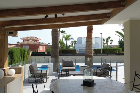 Huvila myytävänä Albir, Alicante, Espanja, 4 makuuhuonetta, 350 m2 No. 179597 - kuva 30