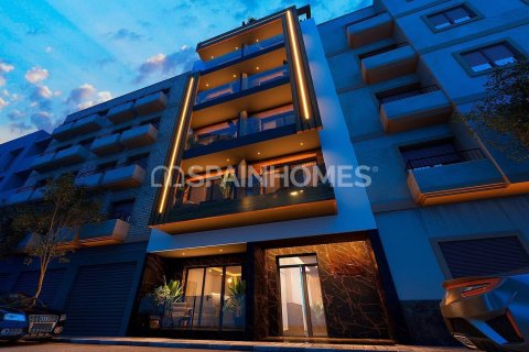 Apartment à vendre à Torrevieja, Alicante, Espagne, 1 chambre, 61 m2 No. 144645 - photo 3