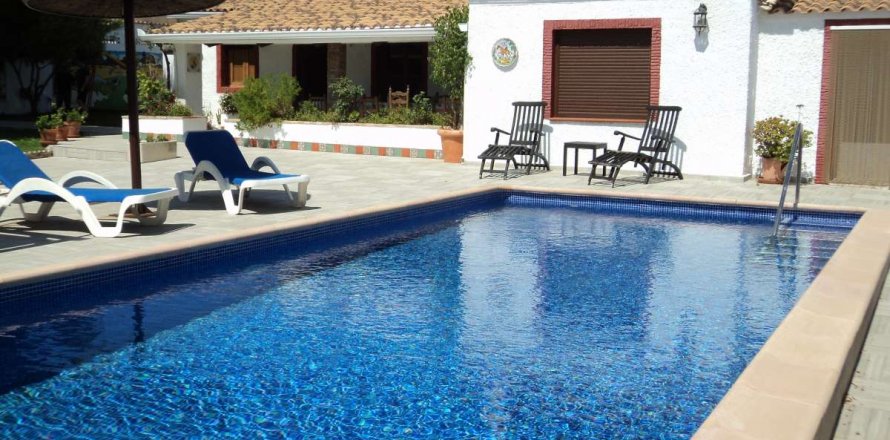 Villa Alicante, España 9 dormitorios, 221 m2 No. 101746