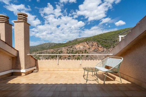 Townhouse zum Verkauf in Sitges, Barcelona, Spanien 4 Schlafzimmer, 171 m2 Nr. 167614 - Foto 2