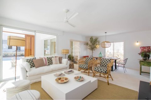 Villa in Es Mercadal, Menorca, Spain 4 bedrooms, 189 sq.m. No. 150036