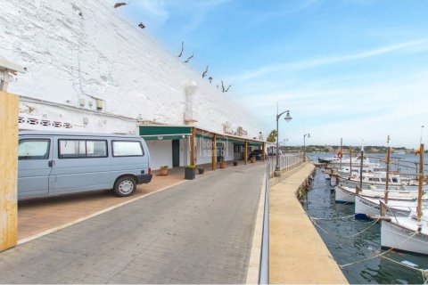 Kommersiell fastighet till salu i Es Castell, Menorca, Spanien 120 kvm. Nr. 65424 - foto 8