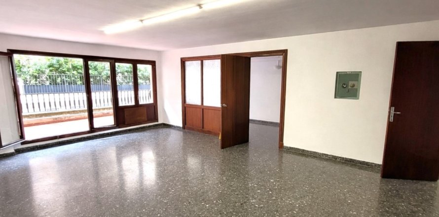 Kommersiell fastighet i Palma de Majorca, Mallorca, Spanien 4 sovrum, 167 kvm. Nr. 160931