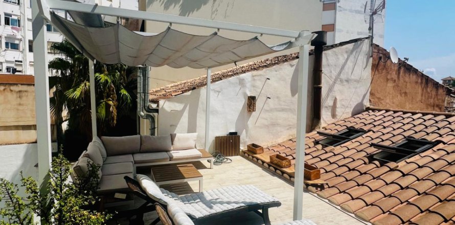 Casa adosada en Palma de Mallorca, Mallorca, España 3 dormitorios, 120 m2 No. 160928