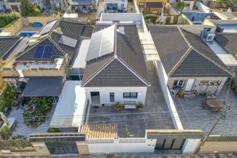 Villa à vendre à Torrevieja, Alicante, Espagne, 3 chambres, 100 m2 No. 151830 - photo 22