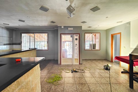 Commercial property for sale in Torrevieja, Alicante, Spain 6 bedrooms, 270 sq.m. No. 151829 - photo 22