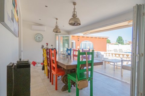 Villa pārdošanā Daya Vieja, Alicante, Spānijā 6 istabas, 440 m2 Nr. 151833 - attēls 3