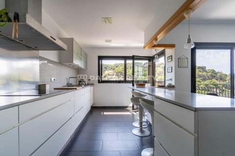 House for sale in Lloret de Mar, Girona, Spain 4 bedrooms, 249 sq.m. No. 177078 - photo 16