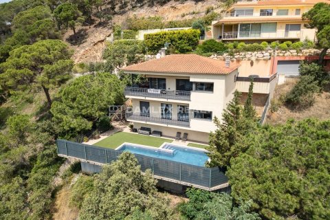 House for sale in Lloret de Mar, Girona, Spain 4 bedrooms, 249 sq.m. No. 177078 - photo 3