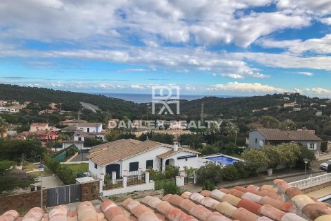 Villa for sale in Platja D'aro, Girona, Spain 4 bedrooms, 900 sq.m. No. 177080 - photo 17