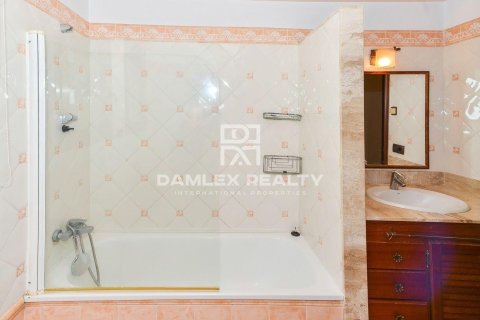 House for sale in Calonge, Girona, Spain 5 bedrooms, 484 sq.m. No. 177081 - photo 29