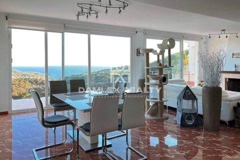 House for sale in Lloret de Mar, Girona, Spain 6 bedrooms, 245 sq.m. No. 177076 - photo 5