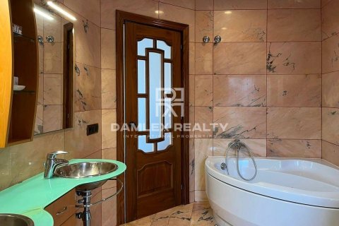 House for sale in Lloret de Mar, Girona, Spain 6 bedrooms, 245 sq.m. No. 177076 - photo 30
