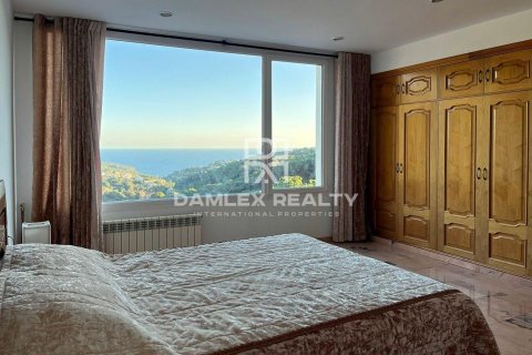 House for sale in Lloret de Mar, Girona, Spain 6 bedrooms, 245 sq.m. No. 177076 - photo 13