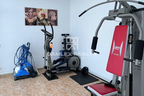 House for sale in Lloret de Mar, Girona, Spain 6 bedrooms, 245 sq.m. No. 177076 - photo 20