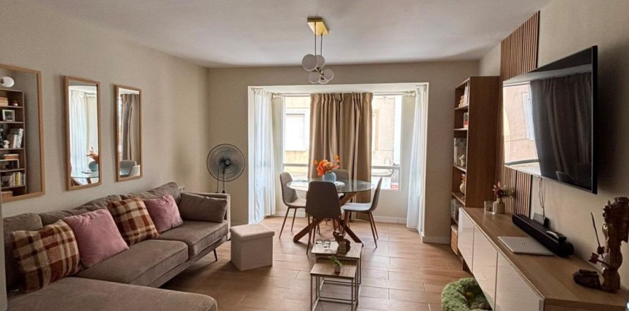 Villa i Torrevieja, Alicante, Spanien 4 sovrum, 180 kvm. Nr. 190182