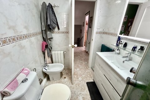 Townhouse for sale in Torrevieja, Alicante, Spain 2 bedrooms, 71 sq.m. No. 190179 - photo 17