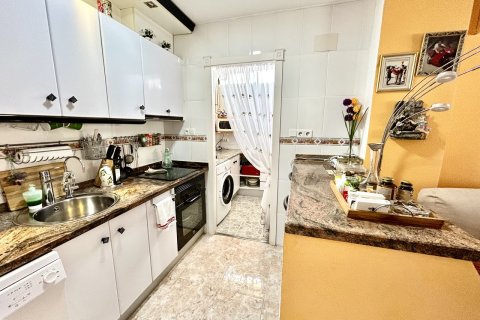 Townhouse for sale in Torrevieja, Alicante, Spain 2 bedrooms, 71 sq.m. No. 190179 - photo 7