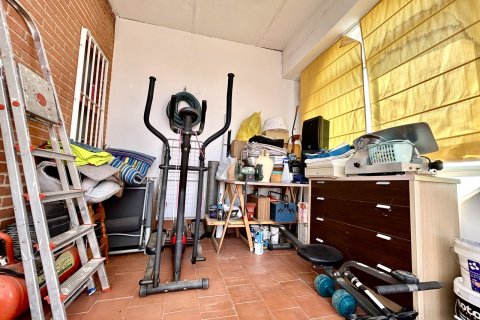 Townhouse for sale in Torrevieja, Alicante, Spain 2 bedrooms, 71 sq.m. No. 190179 - photo 18