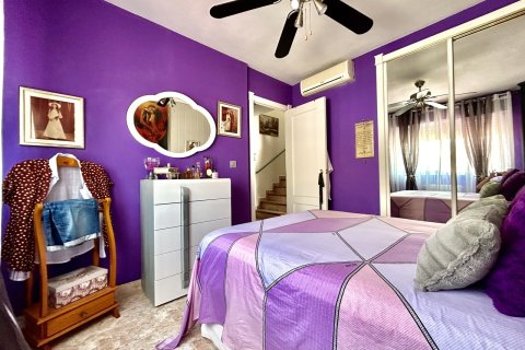 Townhouse for sale in Torrevieja, Alicante, Spain 2 bedrooms, 71 sq.m. No. 190179 - photo 12