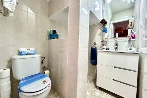 Townhouse for sale in Torrevieja, Alicante, Spain 2 bedrooms, 71 sq.m. No. 190179 - photo 19