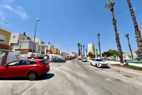 Townhouse for sale in Torrevieja, Alicante, Spain 2 bedrooms, 71 sq.m. No. 190179 - photo 30