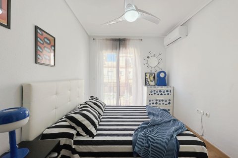 Townhouse for sale in La Zenia, Alicante, Spain 3 bedrooms, 110 sq.m. No. 190181 - photo 17