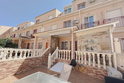 Townhouse à La Zenia, Alicante, Espagne 3 chambres, 110 m2 No. 190181