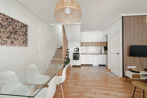 Townhouse for sale in La Zenia, Alicante, Spain 3 bedrooms, 110 sq.m. No. 190181 - photo 4