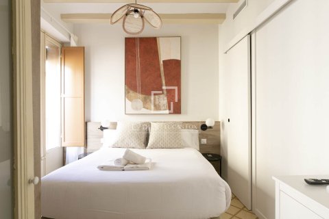 Lägenhet till salu i Barcelona, Spanien 3 sovrum, 87 kvm. Nr. 161406 - foto 23