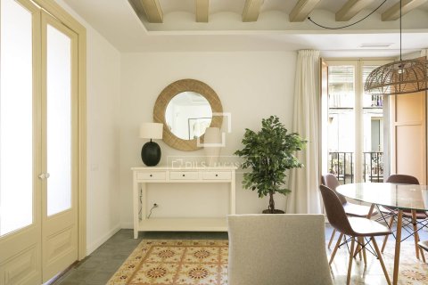 Lägenhet till salu i Barcelona, Spanien 3 sovrum, 87 kvm. Nr. 161406 - foto 12